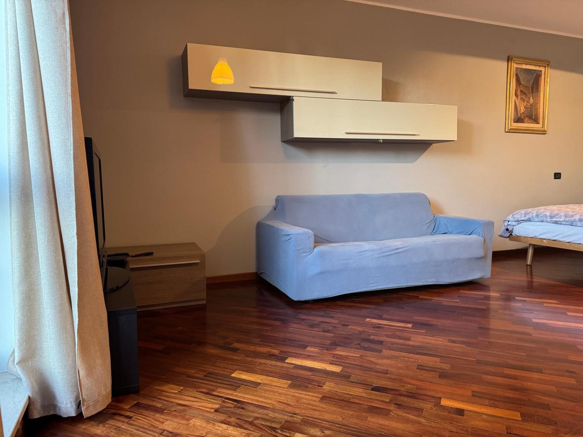 Ampio Monolocale Apartment Brescia Exterior foto
